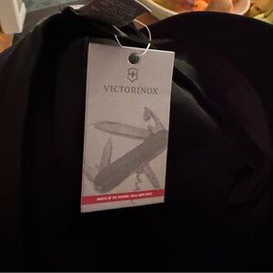 Victorinox Black Bucket Hat – Water-Resistant Luxury Accessory – NWT
